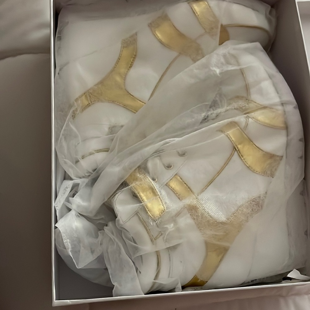 Contrast High Top Sneakers White/Gold size 8 1/2 W